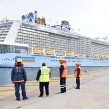 Ένα ακόμη νεότευκτο κρουαζιερόπλοιο στο λιμάνι του Πειραιά